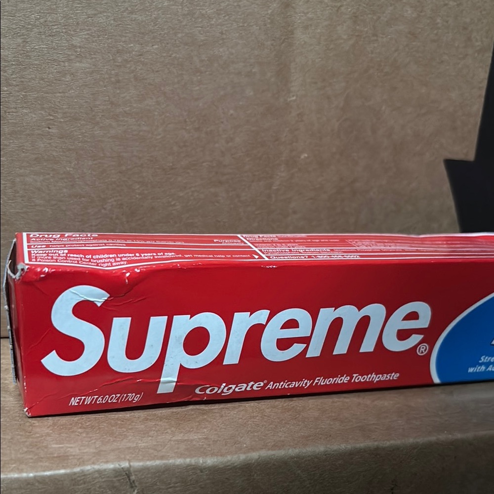Supreme Red Toothpaste by Colgate - Picture 4 of 8